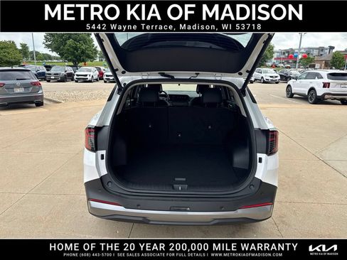 Used 2026 Kia Sportage EX FWD image 36