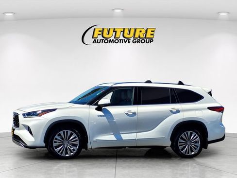 Used 2021 Toyota Highlander Platinum AWD/4WD image 7