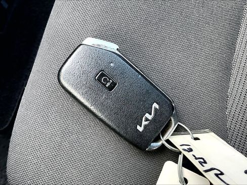 Used 2022 Kia K5 LXS image 14