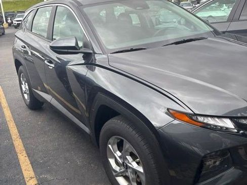 Used 2023 Hyundai Tucson SE AWD/4WD image 2