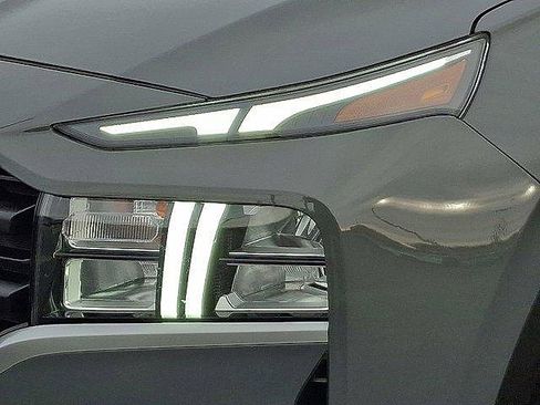 Used 2023 Hyundai Santa Fe SEL w/ Cargo Package image 9