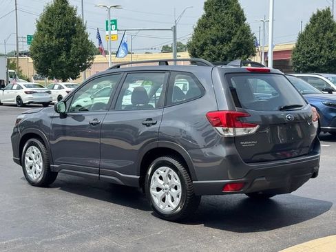 Used 2021 Subaru Forester AWD/4WD image 9