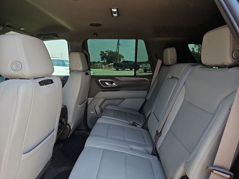 Used 2023 Chevrolet Tahoe Z71 AWD/4WD image 15