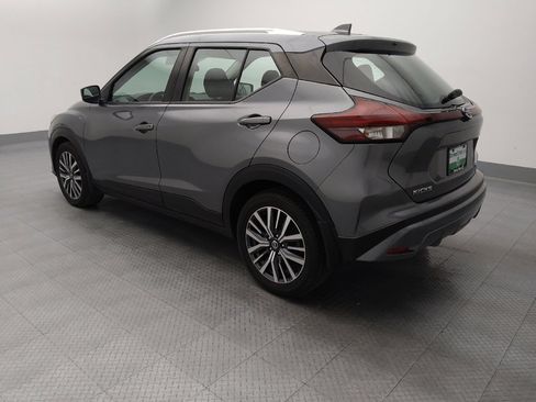 Used 2021 Nissan Kicks SV FWD image 3