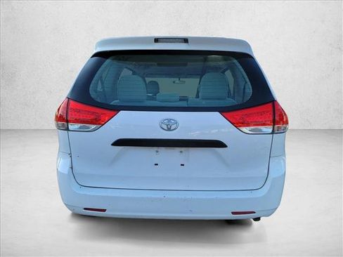 Used 2014 Toyota Sienna L FWD image 6
