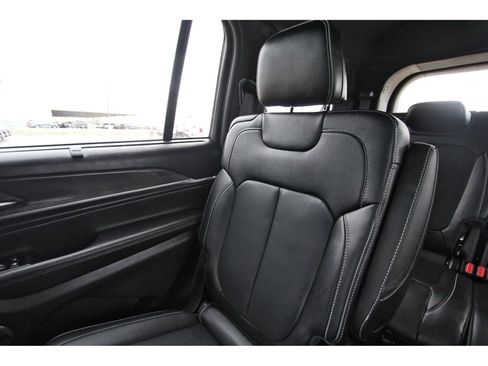 Used 2023 Jeep Grand Cherokee L Overland w/ Advanced Protech Group III AWD/4WD image 14
