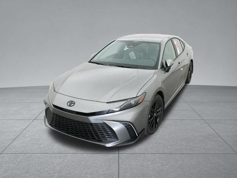 Used 2026 Toyota Camry SE FWD image 20