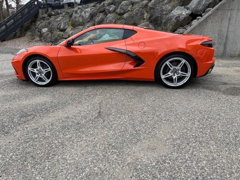 Used 2020 Chevrolet Corvette Stingray Premium Cpe w/ 3LT Preferred Equipment Group RWD image 2