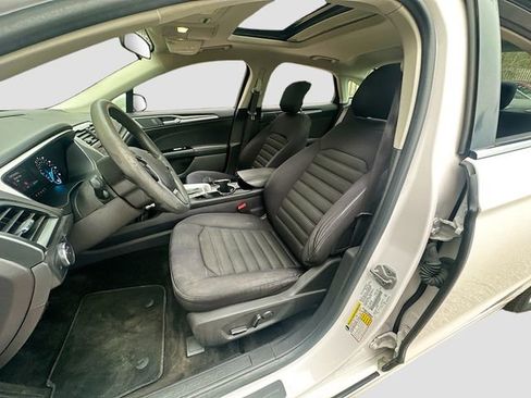 Used 2014 Ford Fusion SE image 20