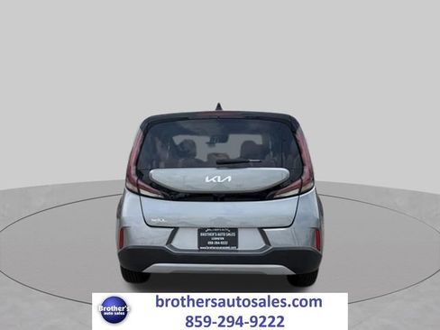 Used 2025 Kia Soul LX w/ LX Technology Package FWD image 5