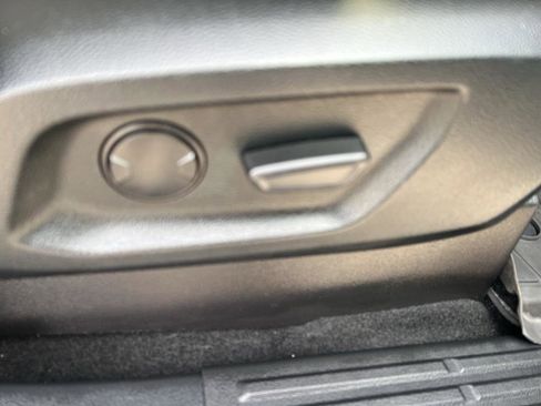 Used 2019 Ford Ranger Lariat w/ Equipment Group 501A Mid image 22