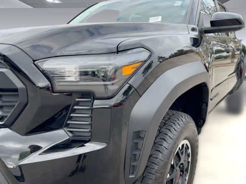 Used 2024 Toyota Tacoma SR5 image 11