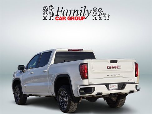 Used 2025 GMC Sierra 1500 AT4 image 3