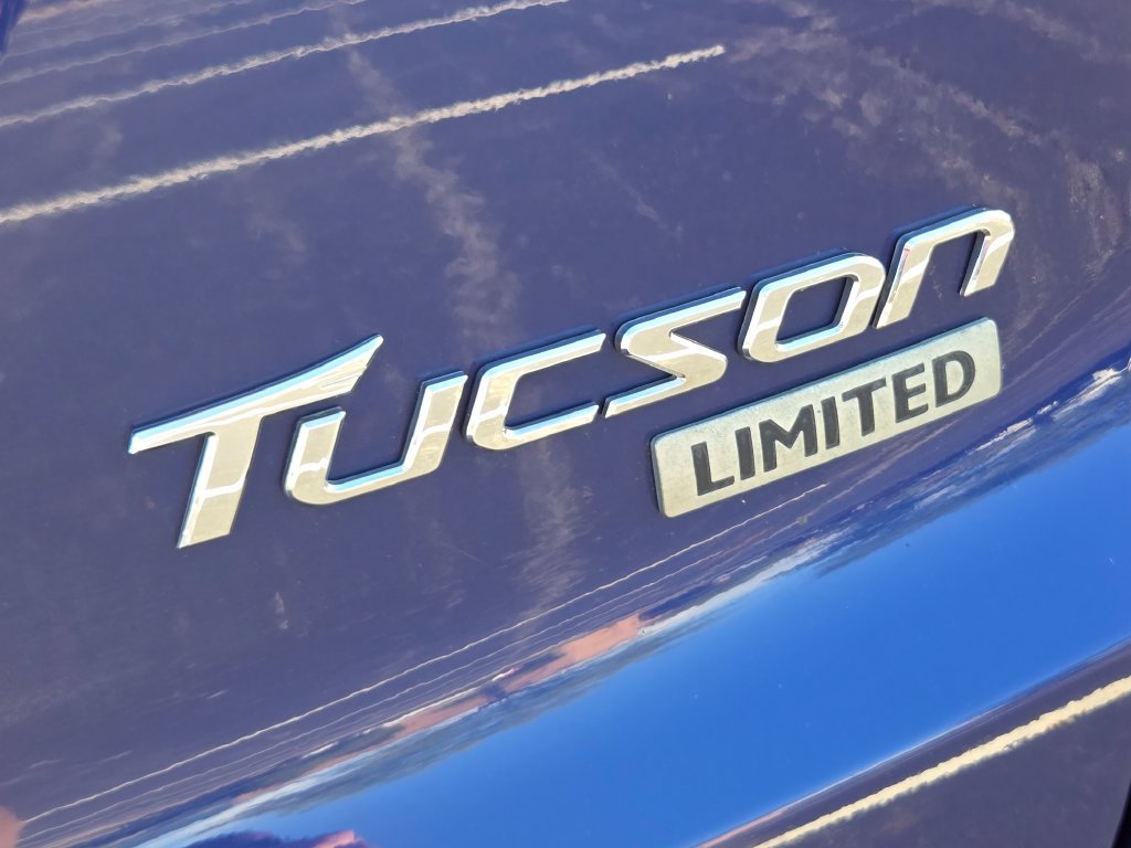 Used 2013 Hyundai Tucson Limited FWD image 17