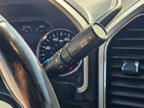 Used 2022 Ford F250 Lariat AWD/4WD image 32