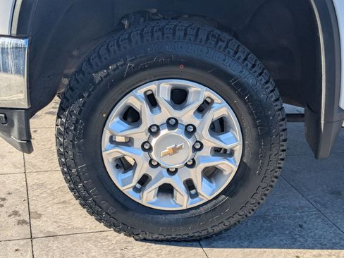 Used 2021 Chevrolet Silverado 2500 LTZ image 14