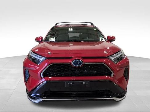 Used 2023 Toyota RAV4 SE w/ Weather & Moonroof Package AWD/4WD image 4