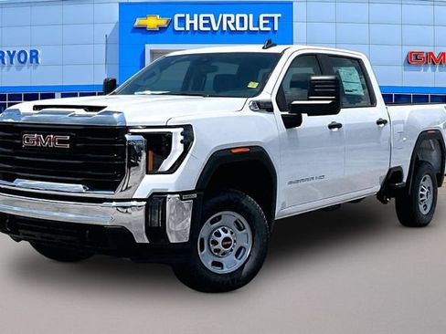 New 2026 GMC Sierra 2500 Pro w/ X31 Off-Road Package AWD/4WD image 2