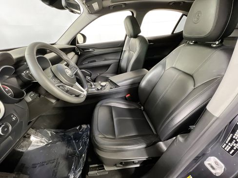 Used 2019 Alfa Romeo Stelvio Ti image 21