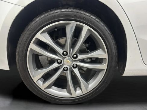 Used 2022 Chevrolet Malibu LT FWD image 28