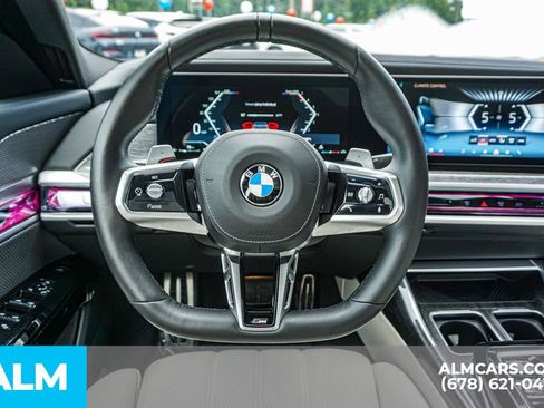 Used 2024 BMW 760i xDrive w/ Premium Package image 28