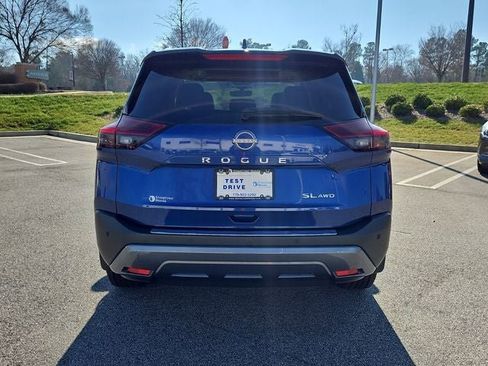 Used 2023 Nissan Rogue SL w/ SL Premium Package image 9