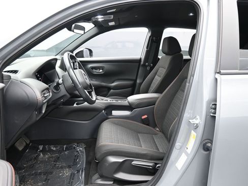 Used 2023 Honda HR-V Sport image 19
