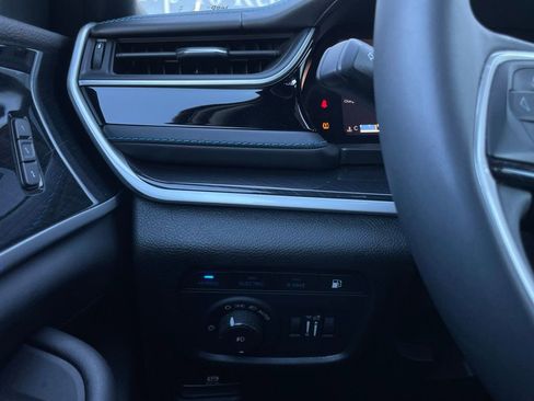 Used 2022 Jeep Grand Cherokee Trailhawk image 14