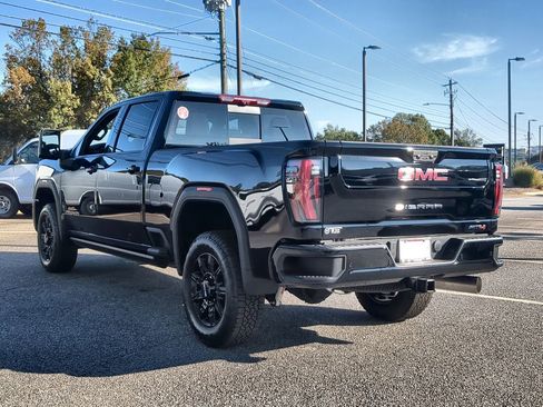 Used 2025 GMC Sierra 2500 AT4 w/ AT4 Premium Plus Package image 6