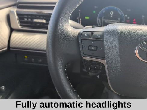 Used 2025 Toyota Camry SE w/ Multimedia Upgrade Package FWD image 9