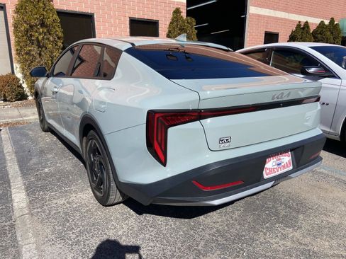 Used 2025 Kia K4 EX image 3