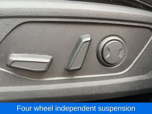 Used 2024 Kia Sportage EX AWD/4WD image 16