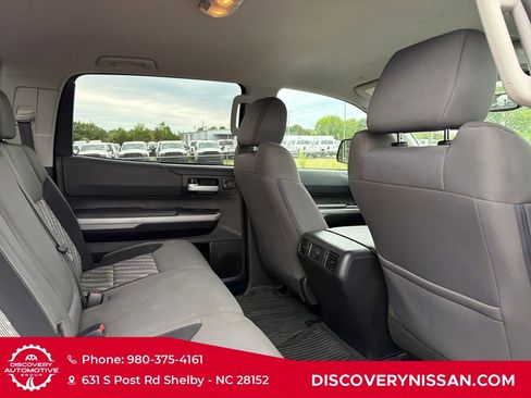 Used 2019 Toyota Tundra SR5 w/ SR5 Upgrade Package AWD/4WD image 34