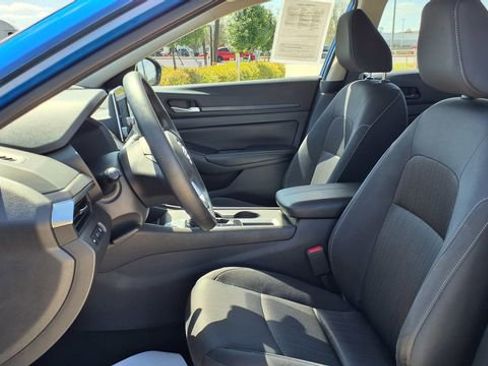 Used 2025 Nissan Altima 2.5 SV image 13