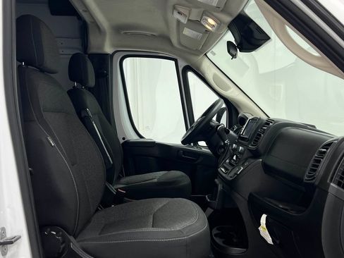 Used 2023 RAM ProMaster 2500 FWD image 31