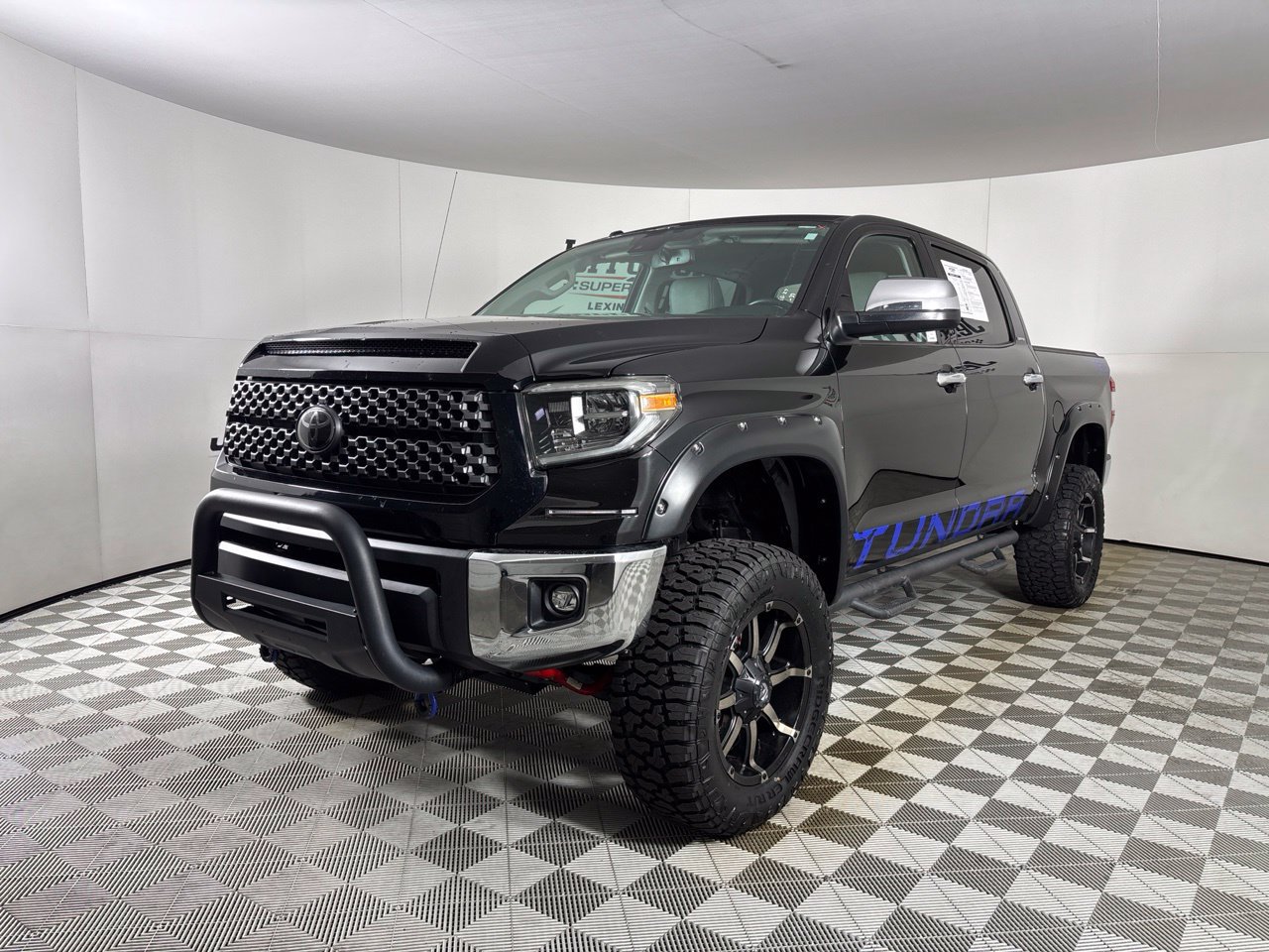 Used 2018 Toyota Tundra Limited AWD/4WD image 1
