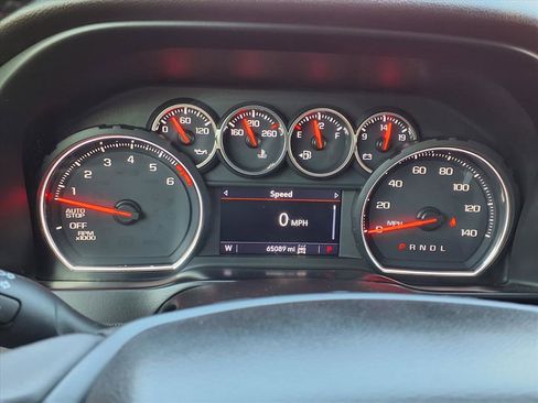 Used 2019 Chevrolet Silverado 1500 LT Trail Boss image 30