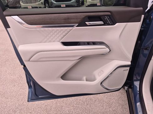 Certified 2024 GMC Acadia Denali w/ LPO, Floor Liner Package FWD image 17