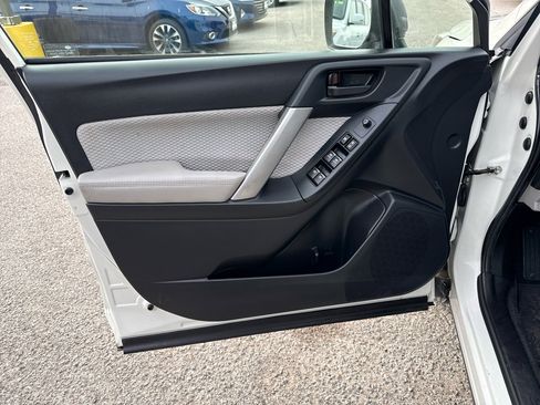 Used 2018 Subaru Forester 2.5i w/ Alloy Wheel Package image 11