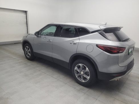Used 2023 Chevrolet Blazer LT FWD image 3