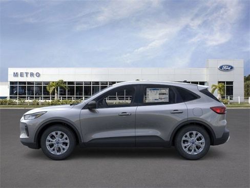 New 2026 Ford Escape Active w/ Active Premium Tech Pack image 3