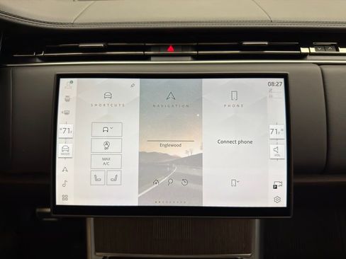 Used 2024 Land Rover Range Rover Long Wheelbase Autobiography image 14