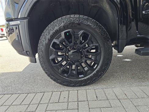 New 2025 GMC Sierra 2500 Denali w/ Denali Reserve Package image 31