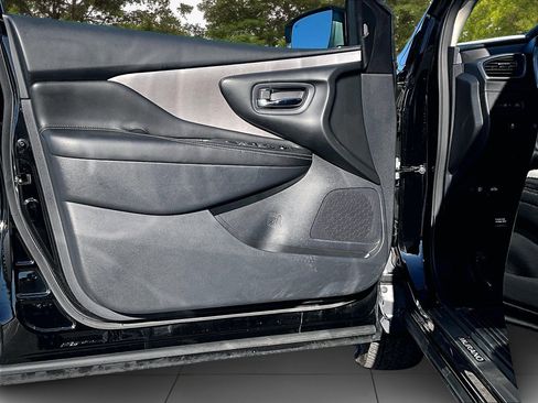 Used 2023 Nissan Murano SV w/ SV Midnight Edition Package image 22