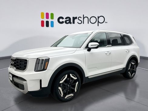Used 2023 Kia Telluride S w/ S Sunroof Package AWD/4WD image 1