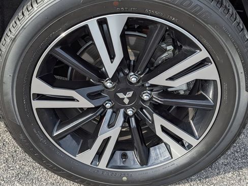 Used 2025 Mitsubishi Eclipse Cross SE AWD/4WD image 11
