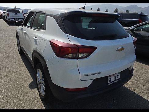 Used 2023 Chevrolet TrailBlazer LS FWD image 5