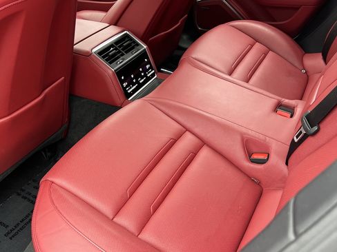 Used 2023 Porsche Panamera 4 Platinum Edition w/ Assistance Package image 20