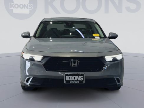 Used 2024 Honda Accord Touring image 4