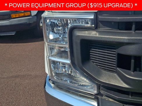 Used 2022 Ford F250 XL w/ Power Equipment Group RWD image 8